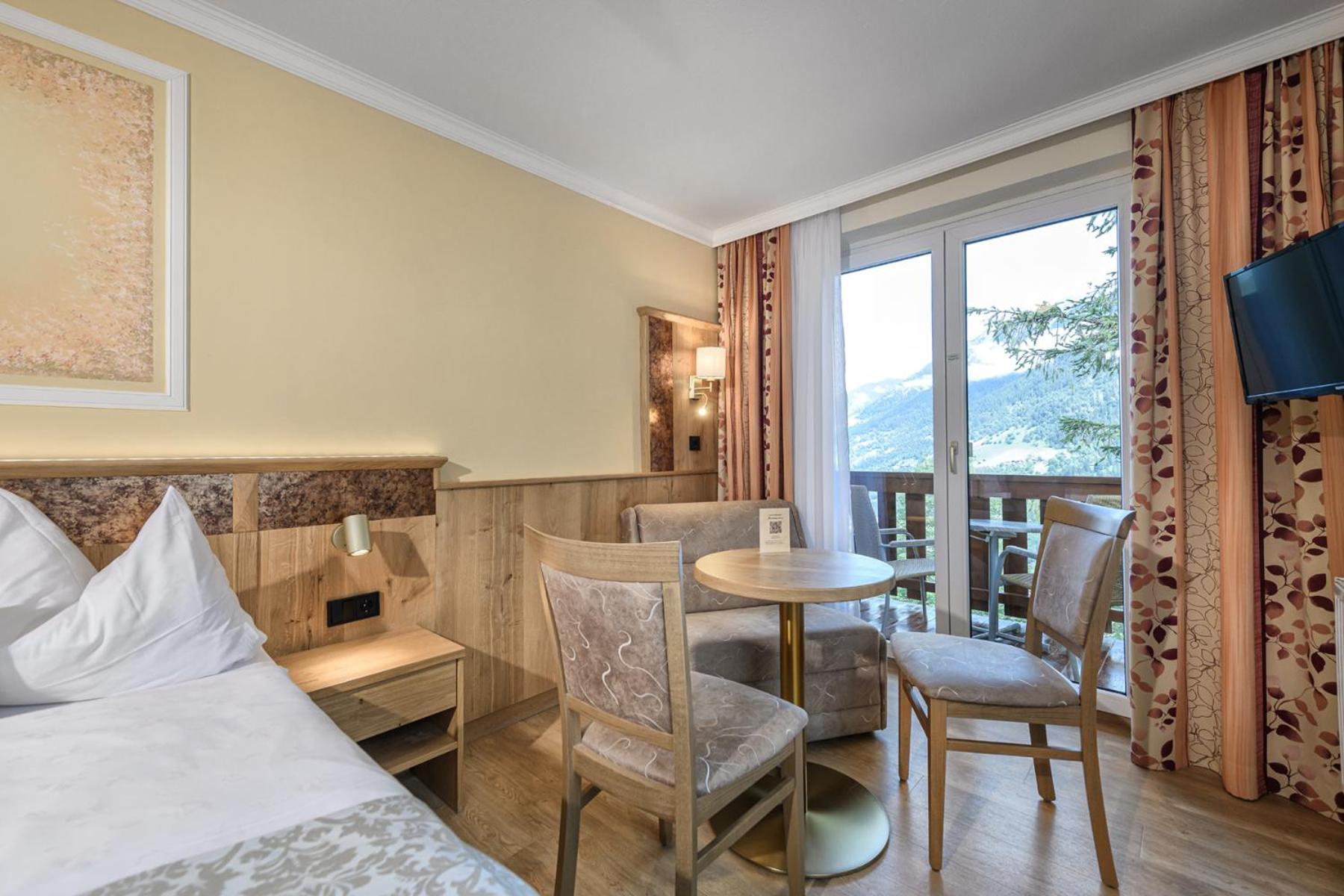 Hotel Alpenblick 3*